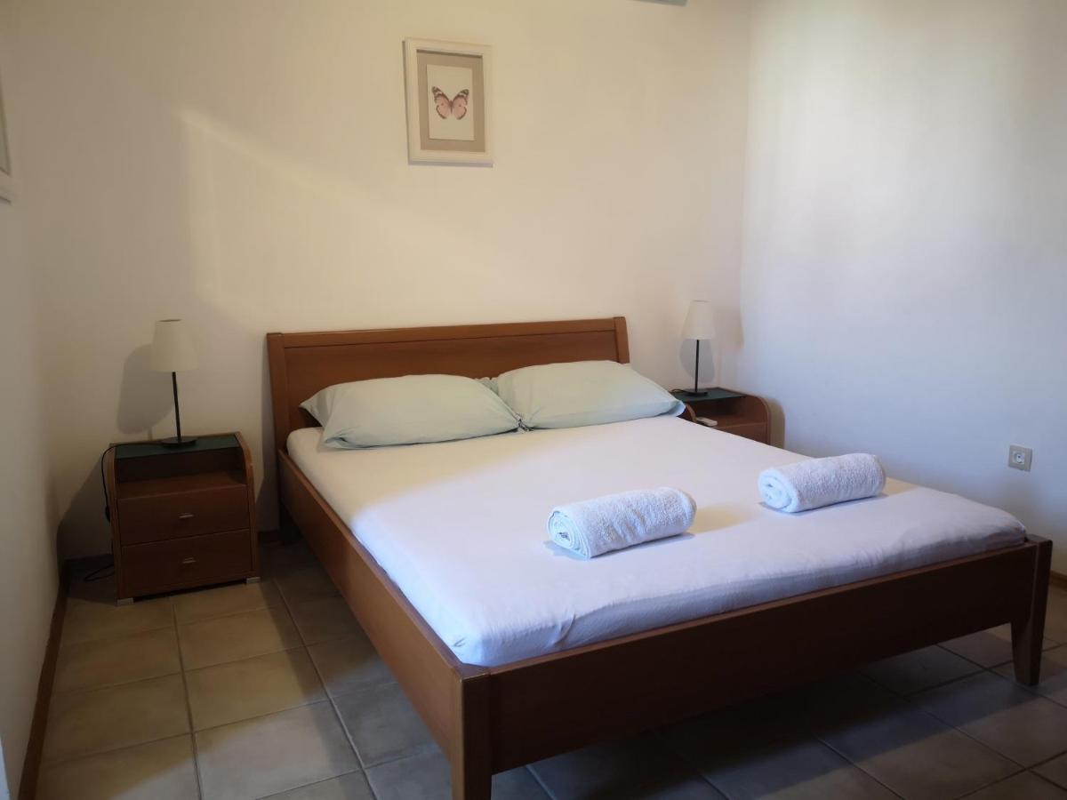 Apartments Tri Palme Baška Voda Buitenkant foto