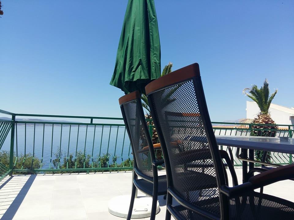 Apartments Tri Palme Baška Voda Buitenkant foto
